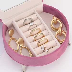 Sofa-Style <b>Velvet</b> <b>Jewelry</b> <b>Box</b> with Magnetic Snap Closure and Mirror for Storing Rings and Necklaces - Product Image 2