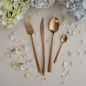 ชุดช้อนส้อมทองแดงออกแบบด้วยมือที่มีคุณภาพและวัสดุพิเศษสำหรับเครื่องใช้ในบ้านแบบแบน - Product Image 1