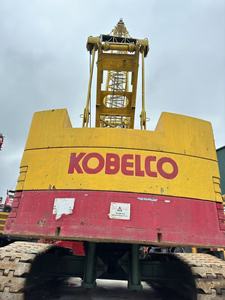 Matériel de construction d'occasion : Grue sur chenilles Kobelco 7090 de 90 à 100 tonnes avec flèche télescopique à treillis et jibs de déplacement à vendre - Product Image 2