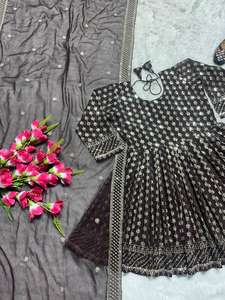 Ensemble Kurti Palazzo en Georgette Lourde de Haute Qualité avec Broderie Complète et Georgette Lourde, Vente en Gros, Tenue de Créateur pour Femmes - Product Image 4