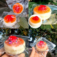 Jouets Squishy Alimentaires en Gros Nouveau Design TPR Soufflé au Fromage Gâteau Fraise Jouet Squishy Anti-Stress Balle à Presser Amusante Taba