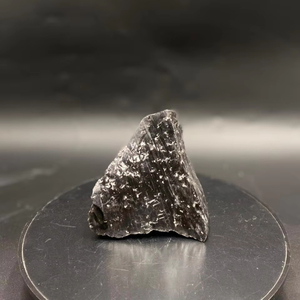 หินออบซิเดียนสีดำธรรมชาติแบบดิบ สำหรับแกะสลักและตัดเป็นวัสดุตกแต่งเพื่อศิลปะฮวงจุ้ยและของสะสม - Product Image 4