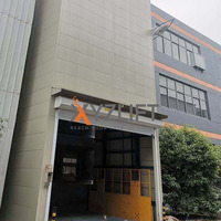Rail de guidage hydraulique XYZLIFT-SGS 5 Stop Cargo Lift dans l'arbre avec une capacité de 3000kgs utilisée dans l'espace industriel