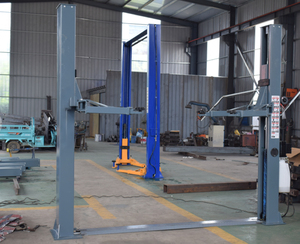 El Producto se Vende Bien en el Mercado, Es una Máquina Elevadora de Vehículos de Doble Cilindro Hidráulico de Doble Columna con Capacidad para 4000 kg - Product Image 2