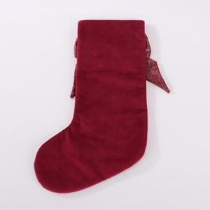 Nouvelles chaussettes de Noël en velours avec nœud décoratif 2026 pour la décoration de fêtes de famille, sacs cadeaux à suspendre à l'arbre de Noël pour bonbons - Product Image 6