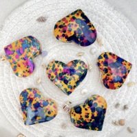 Vente en gros de pierres de palmier en agate arc-en-ciel polies et colorées pour la décoration intérieure, collection de cadeaux en cristal