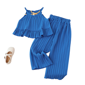 Completo Casual Rosa per Ragazze: Top Senza Maniche con Bretelle e <span class=keywords><strong>Pantaloni</strong></span> Larghi <span class=keywords><strong>Plissettati</strong></span> in Tessuto Pettinato Traspirante - Product Image 1