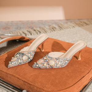 6776-3 Mules de tela con lentejuelas y punta puntiaguda, zapatos de mujer con pedrería, estilo veraniego, sin cordones - Product Image 1