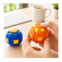 Jiayu Nouveau Design Balle de Décompression Rotative Gyro en Plastique Jouet Anti-Stress à Rotation Fluide Cadeau de Divertissement de Bureau pour Enfants et Adultes