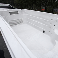 Piscine Spa Extérieure Sans Fin avec Jets de Massage Intégrés, Grande Taille 5,8 Mètres, Fabrication Chinoise