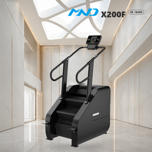 Elegante máquina de escalada vertical con pantalla LED MND Fitness para gimnasios y centros de bienestar, de uso intensivo - Product Image 1