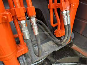 Hiitachj รถขุดตีนตะขาบ200 20ตันเครื่องจักรก่อสร้างไฮดรอลิก hitachi200ใช้ - Product Image 3