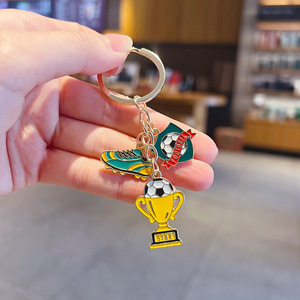 Porte-clés en alliage sur le thème du football, pendentif de sac de fan de dessin animé, petit accessoire cadeau – Vente directe usine - Product Image 2