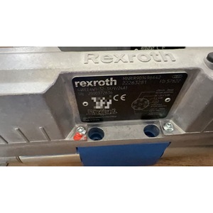 วาล์วปรับสัดส่วน Rexroth รุ่น 4WREE6W1-32-3X/V/24A1 อุปกรณ์ควบคุมไฮดรอลิกสำหรับงานอุตสาหกรรม - Product Image 1