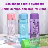 Bouteille d'eau carrée en plastique, nouvelle et populaire, pour boire directement, personnalisable avec logo, vente en gros