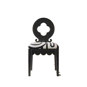 เก้าอี้ทานข้าวไม้เนื้อแข็งสไตล์เรโทร ดีไซน์เก๋หุ้มเบาะลายใบโคลเวอร์สี่แฉก สำหรับห้องรับประทานอาหาร - Product Image 5