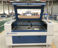 Stock suffisant de découpeuses laser CO2 CNC / machines de gravure 6040 1390 6090 pour la publicité, prix usine.