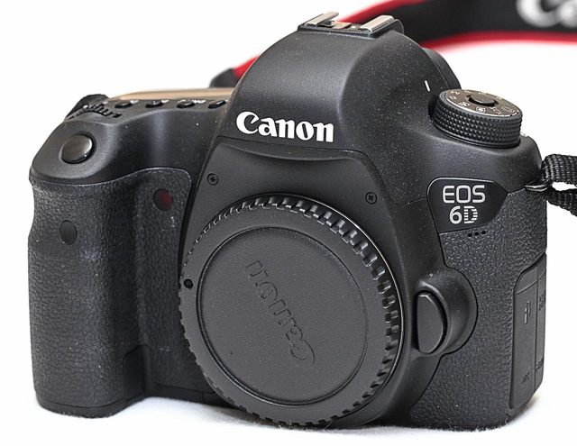 Can on EOS 6D Mark II Body Black DSLR Video Camera with Zoom Lens HD Feature 8K Image Resolution Compatible with SD Card