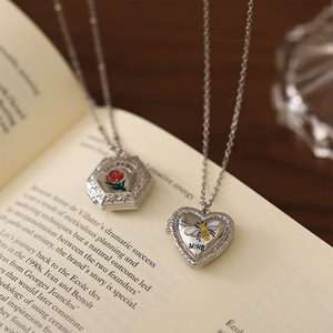 <span class=keywords><strong>Collana</strong></span> di vento alla moda Y2K per le donne in ottone luna <span class=keywords><strong>rosa</strong></span> goccia ciondolo olio sulla catena a maglie per gli anniversari - Product Image 4