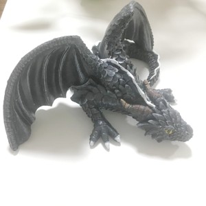 Décoration de jardin gothique, Sculpture artisanale en résine, grand <span class=keywords><strong>Dragon</strong></span> squattant, vente en gros - Product Image 5