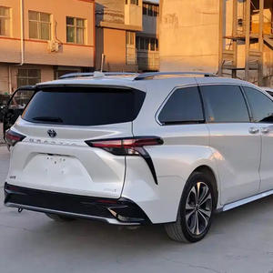 MPV d'occasion de luxe, entretenu avec soin, Toyota Granvia 2023, idéal pour les voyages en famille, les réceptions d'affaires et les longs trajets - Product Image 3