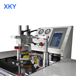 Clavadora en V CNC Totalmente Automática para Producción en Masa de Marcos de Fotos, Motor de Alta Velocidad de 1.1kW - Product Image 4