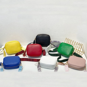 カスタムクロスボディバッグ女性調節可能なショルダーギターストラップデザイナービーガンレザークロスボディ財布 - Product Image 2