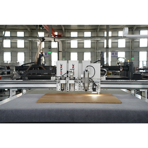 TC bể nước mưa cao cấp lót nội bộ <span class=keywords><strong>CNC</strong></span> chết kỹ thuật số rung oscialating Máy cắt plotter với CE ISO - Product Image 1