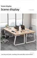 Bureau de direction moderne et personnalisable en taille et couleur, combiné avec une chaise, design rectangulaire robuste et durable