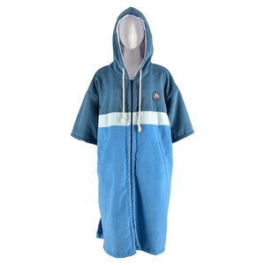 Poncho de surf gris con capucha Accesorio de equipo de natación y buceo cuidadosamente seleccionado para protección solar de playa - Product Image 3