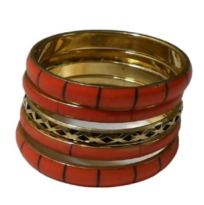 Brazaletes de latón de resina de estilo Vintage moderno, pulseras con dijes de moda de diseño único, regalos elegantes para fiestas de mujeres - Product Image 1