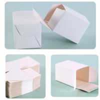 Dossiers en carton ivoire blancs personnalisables pour bougies et portefeuilles, avec poignée recyclable, pelliculage mat et impression de logo