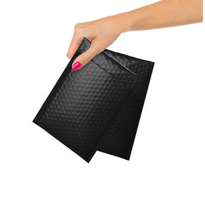 ถุงใส่ซองฟิล์มกันกระแทกสำหรับส่งฟิล์มโลโก้แบบกำหนดเองถุงใส่เสื้อผ้าอเนกประสงค์ถุงบรรจุภัณฑ์แบบมีฟองจดหมายสีดำ - Product Image 4