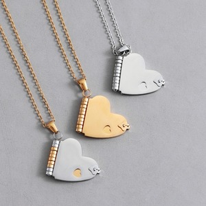 Collier médaillon cœur ouvrable <span class=keywords><strong>en</strong></span> acier inoxydable 30 mm, personnalisable avec <span class=keywords><strong>mots</strong></span>, pendentif couple, bijou souvenir photo, cadeau pour <span class=keywords><strong>elle</strong></span> et lui - Product Image 1