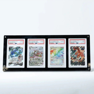 Vitrine acrylique 4 emplacements pour cartes gradées, portable, taille personnalisée pour boosters Pokémon et cartes de sport, fixation murale ou autoportante - Product Image 1