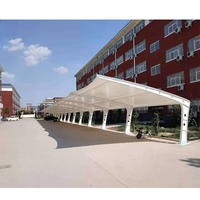 Design Moderno Tettoia in Tessuto PVDF con Struttura in Acciaio Tetto in Tessuto Tensile Impermeabile Resistente ai Raggi UV Ignifugo Resistente al Vento 120km/h
