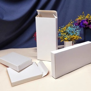 Scatola regalo in cartone bianco di <span class=keywords><strong>dimensioni</strong></span> personalizzate realizzata su misura per imballaggi di lusso - Product Image 6