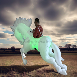 Costume de cheval gonflable pour décorations d'événements Modèle de marche en PVC Sac <span class=keywords><strong>à</strong></span> <span class=keywords><strong>dos</strong></span> de carnaval léger Performances comprenant un ventilateur - Product Image 1