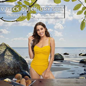ชุดว่ายน้ำวันพีซผู้หญิง คอวี แบรนด์ Stock Solid พร้อมโลโก้ด้านหน้า ดีไซน์เซ็กซี่ เนื้อผ้าทนทาน แห้งเร็ว เหมาะสำหรับเล่นน้ำทะเลและเล่นเซิร์ฟ - Product Image 2