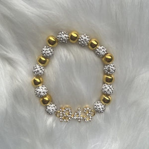 Fancy Golden And White Tone Philo Inspirado Perla y diamantes de imitación Declaración SGRho Sigma Gamma Rho Pulsera apilable - Product Image 6
