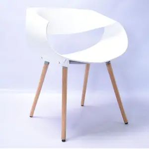 Original Holz Kunststoff Stuhl PP Kunststoff Stapelbare Esszimmers tühle mit Holzbeinen Wohn möbel