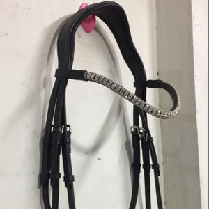 บังเหียนคุณภาพเยี่ยมพร้อมแผ่นรองจมูกแบบนุ่มพิเศษและบุนีโอพรีนด้านใน มีให้เลือกหลายสี - Product Image 1