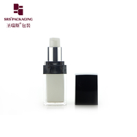Bouteille en acrylique carrée classique double couche en gros, logo personnalisé pour crème BB et base de maquillage en marque blanche