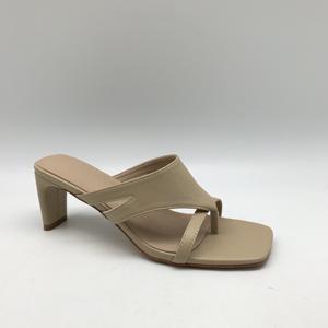 Женские модные босоножки на среднем каблуке с квадратным носком - Product Image 3