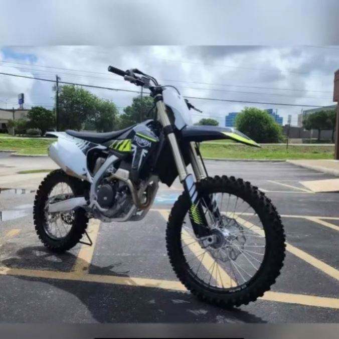 Enduro Triumph Dirt Bike For Sale Conquer Any Terrain With Rugged