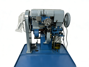 Machine à coudre industrielle pour la fabrication de semelles et de tiges de chaussures - Product Image 3