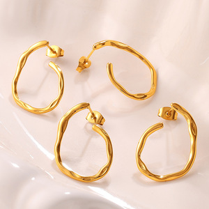 Pendientes de Aro Irregulares de Acero Inoxidable con Baño de Oro de 18K, Diseño Único, Joyería de Moda - Product Image 3