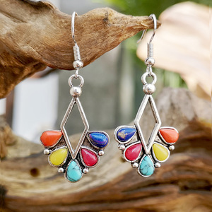 Orecchini pendenti vintage a colori misti, design in stile etnico, accessori moda per donna - Product Image 2