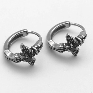 Pendientes con clip yunnique, diseño de plumas, tachuelas geométricas de acero y titanio para mujer, joyería, accesorios de moda - Product Image 1
