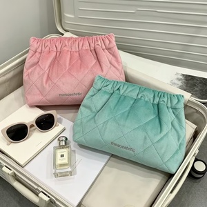 Bolsa de cosméticos de terciopelo de 9 pulgadas, portátil, suave, de viaje, con diseño de diamantes, para guardar cosméticos, para mujeres. - Product Image 6